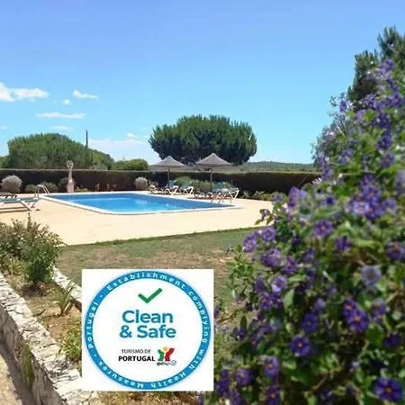 Guest house Quinta Aves - Double Bedroom 3