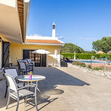 Guest house Quinta Aves - Double Bedroom 3